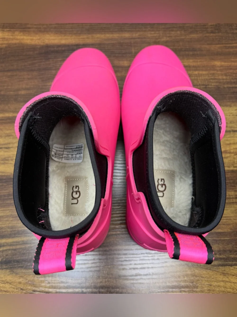 UGG Droplet Rain Boots Women’s 7 Taffy Pink Waterproof Chelsea Boot Wool Lining